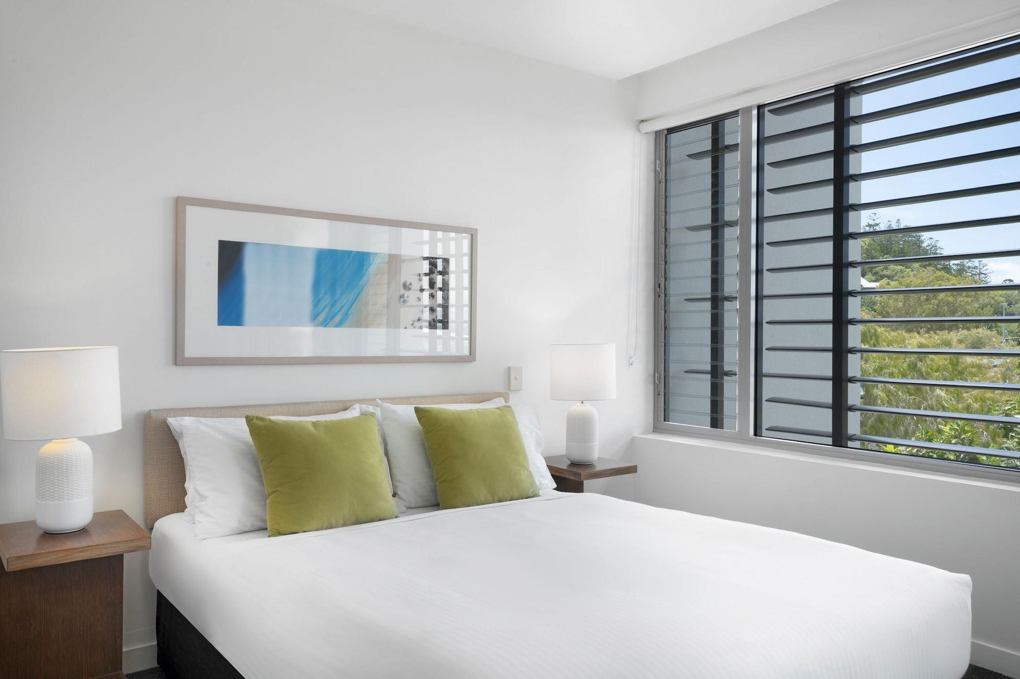 Peppers Blue On Blue Hotell Nelly Bay Eksteriør bilde A bedroom at the hotel