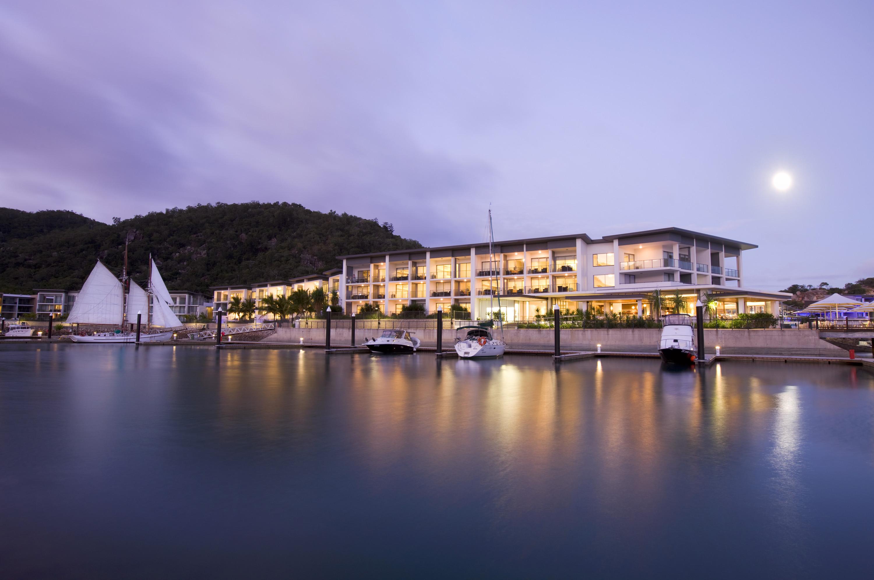 Peppers Blue On Blue Hotell Nelly Bay Eksteriør bilde The Pearl Resort at Hamilton Island